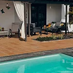 Cosy Modern Casa Del Sol Naciente With Free Heated Pools