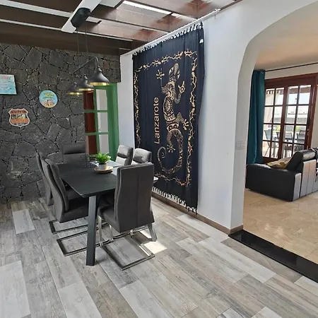 Cosy Modern Casa Del Sol Naciente With Heated Pools * Playa Blanca (Lanzarote)