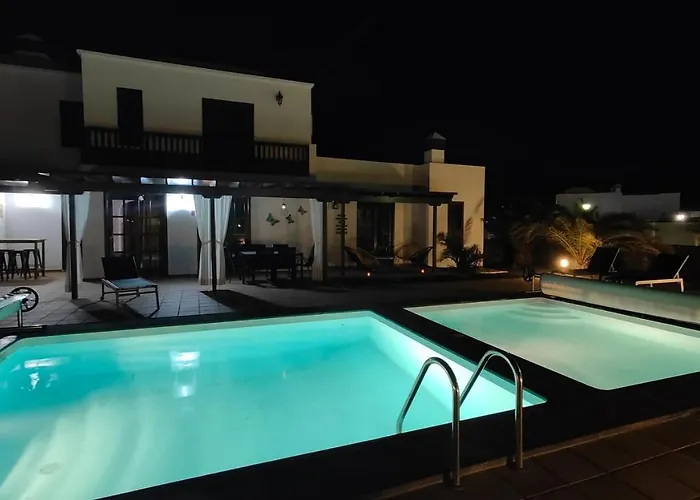 Cosy Modern Casa Del Sol Naciente With Heated Pools Villa *
