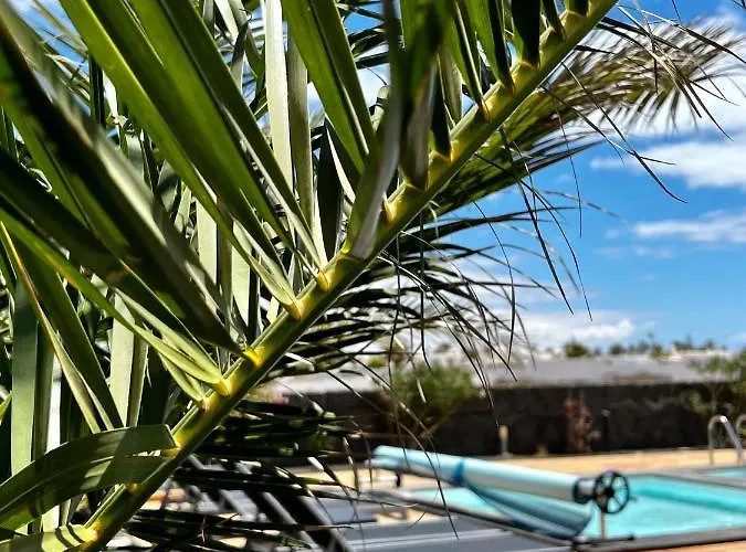 Cosy Modern Casa Del Sol Naciente With Heated Pools Playa Blanca (Lanzarote)